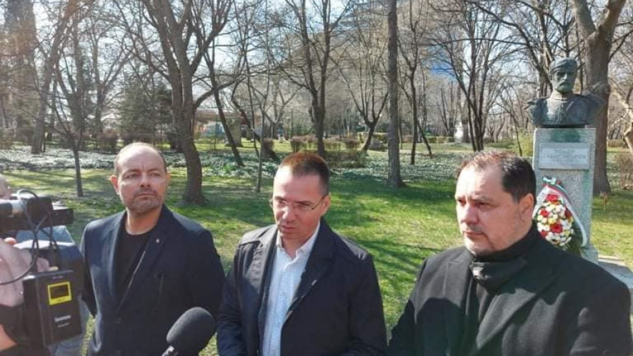 ВМРО предлага по 100 лв. допълнително за всеки българин за почивка в България
