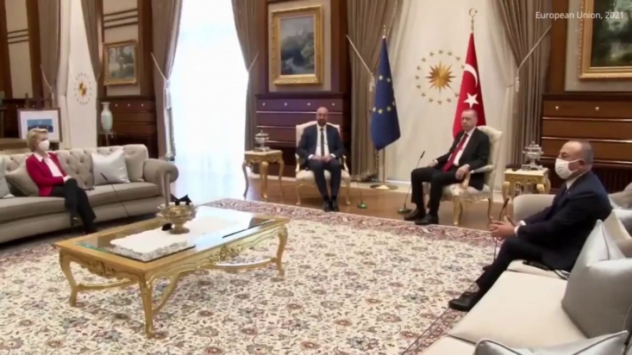 Frankfurter Allgemeine: Турция прехвърли отговорността за „Дивангейт“ на Брюксел