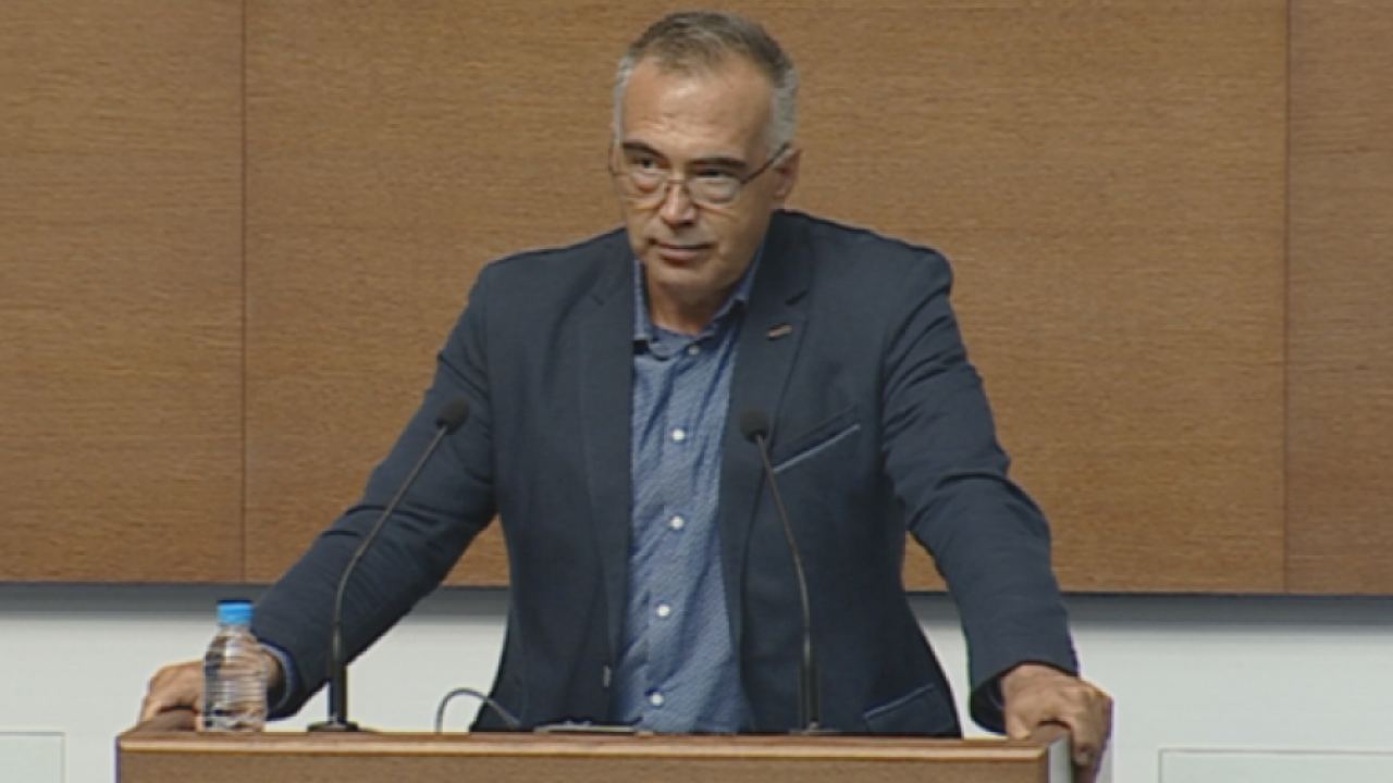 Антон Кутев: Е, другарко Нинова, с Вас прага ни на гнусливост се различава много! Ние просто имаме различни светогледи!