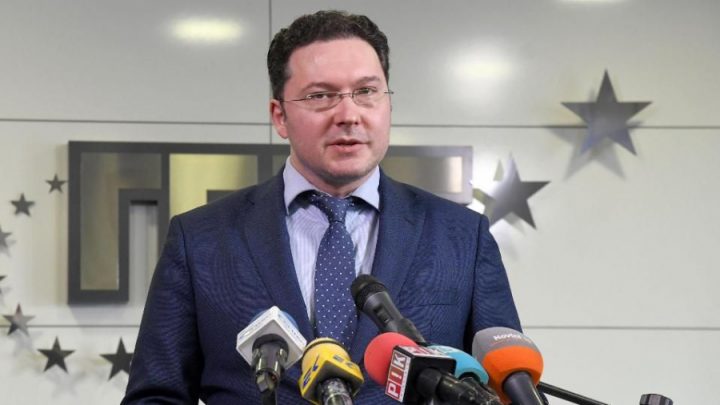 Никой не иска да преговаря за кабинет „Митов“