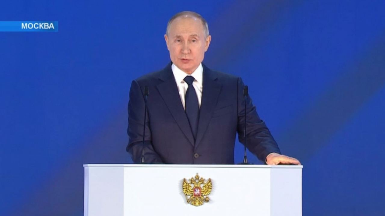 Bloomberg: В посланието си Путин предупреди други страни да не пресичат руските "червени линии"