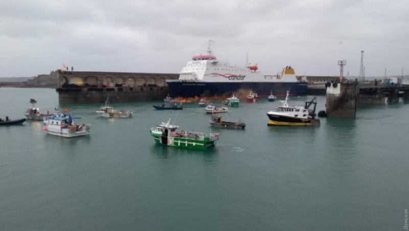 Le Monde: “Diplomats must negotiate” – French fishermen end Channel protest
 – 2024-04-26 15:08:51