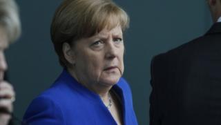 Германия, Меркел, предизборна борба, игнорира, Лашет