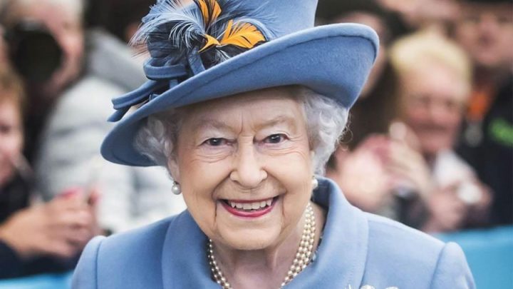 Daily Telegraph: Символ на „неотдавнашната колониална история“ - студентите от Оксфордския университет решиха да свалят портрета на Елизабет II