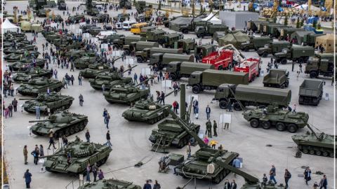 Русия ще продължи да развива военната си сила заради заплахите