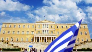 Парламент, Гърция, задължителна ваксинация