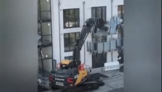 Bild, немски багерист, спектакъл на разрушението