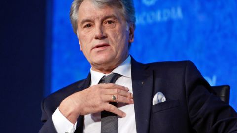 Юшченко: Лидерите на ЕС са призовавали Зеленски да започне преговори с Русия - той отказал всякакви увещания