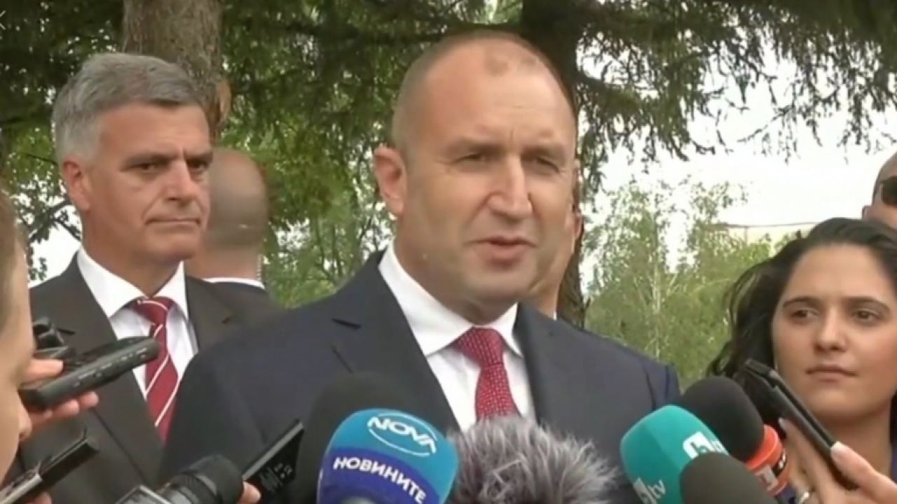Радев: Крайно време е г-н Борисов да престане да използва своята партия като щит и да защити честта й като се кандидатира за президент
