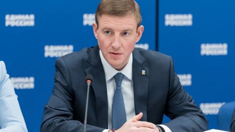 Либералното крило на “Единна Русия” загуби. Партията я очаква обновление