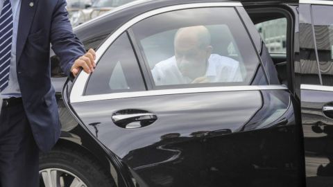 Bild: Като на Путин и Байдън - "сейфът на колела" на бъдещия германски канцлер ще защитава дори от химически атаки