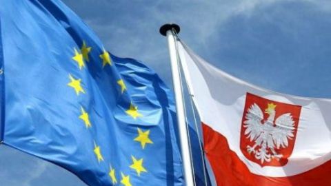 Deutschlandfunk относно спора на Полша и ЕС: Брюксел показва зъби