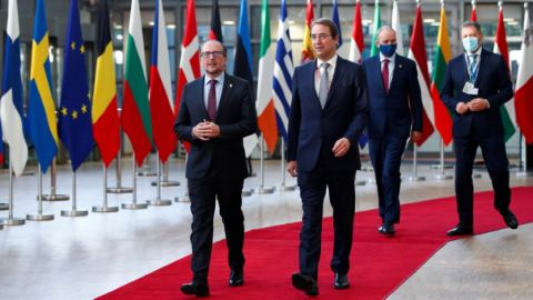 Handelsblatt: В ЕС подготвят алтернатива на китайския Път на коприната