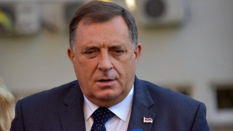 Guardian: Лидерът на босненските сърби е уверен в помощта на Русия и Китай в случай на западни санкции