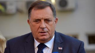 Guardian: Лидер, босненски сърби, помощ, Русия, Китай, западни санкции