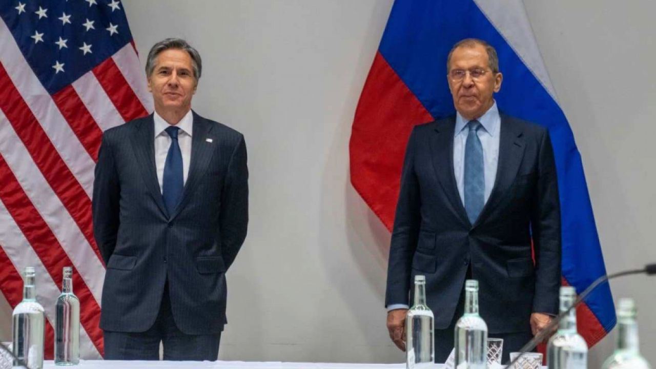 Le Monde: Лавров и Блинкен размениха заплахи и надежди