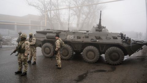 Handelsblatt: Германия спря износа на свои оръжия за Казахстан