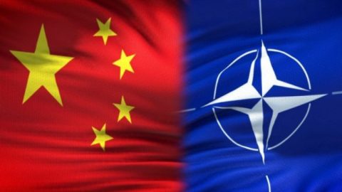 Китайските другари увещават НАТО