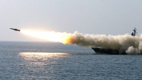 Русия е готова да стреля с ракети по чужди кораби в нейни води