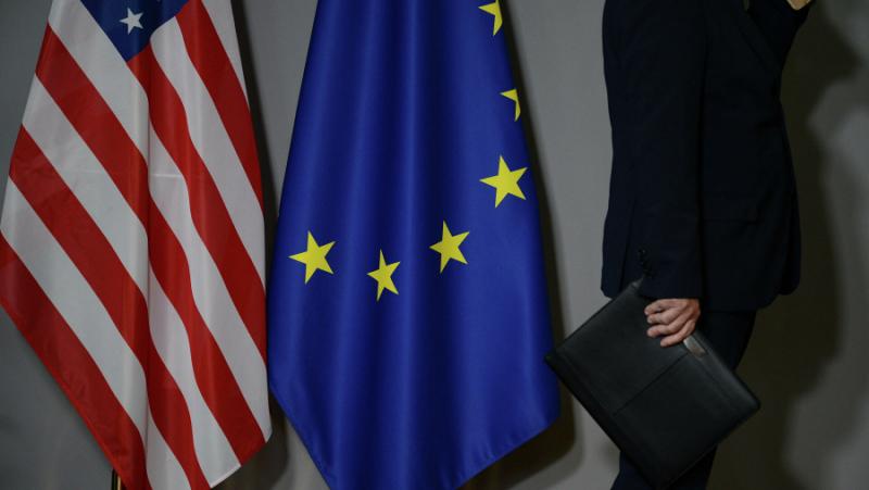 Шумът със санкциите на Запада достигна своя връх. Руският президент,