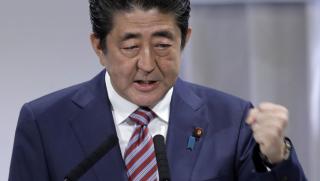Години наред руските медии представяха вече бившия японски премиер Шиндзо