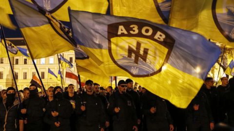 Неонацистките командири се отдават на грабежи в украинските градове
