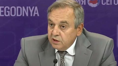 Вицепремиерът на Крим Мурадов обяви създаването на военно-граждански администрации в Украйна