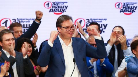 С какво отива президентът на Сърбия към втори мандат?
