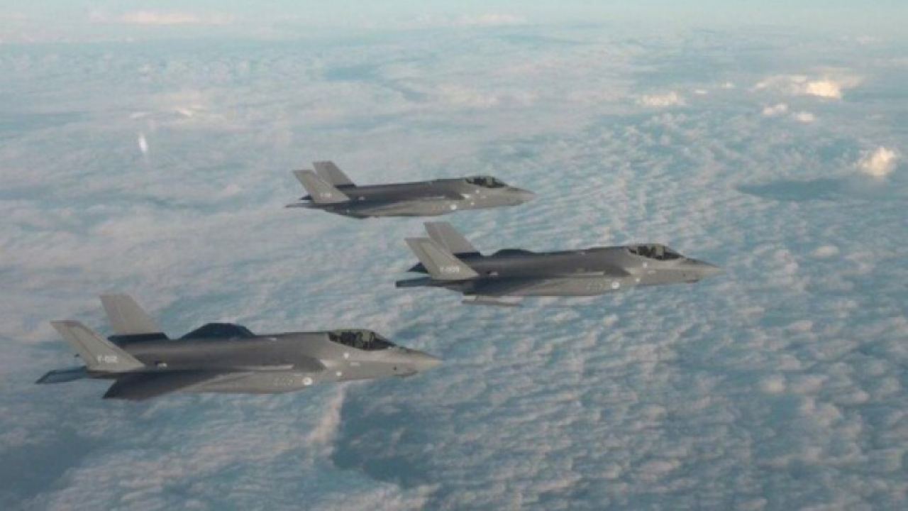 "Катехон": Англия постави въздушното пространство на България под свой контрол