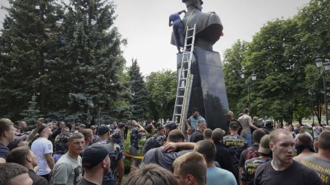 Русия заведе наказателно дело за събарянето на паметника на маршал Жуков в Харков