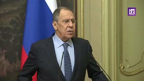 Лавров: Зеленски не взема решения самостоятелно