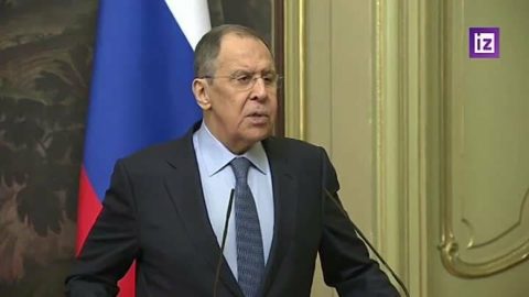 Лавров: Зеленски не взема решения самостоятелно