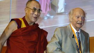 Топла връзка, Далай Лама, нацизма