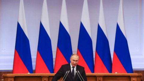 Новите укази на Путин и евакуацията на "Азовстал": Събитията в Украйна през последните дни