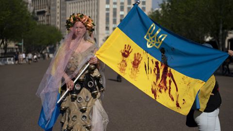 Кошмар: До какво може да доведе безкрайната военна помощ за Киев