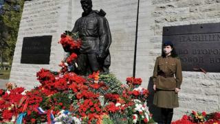 Прибалтийски зомбиленд, Деня на победата, ден на срам