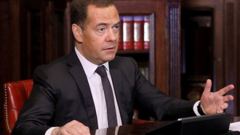 Медведев разкри същността на украинското правителство, като припомни идеите на Хитлер