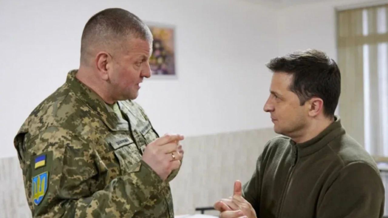 Украински телеграм канал: Залужни убеждава Зеленски в безполезността на атаката срещу Херсон