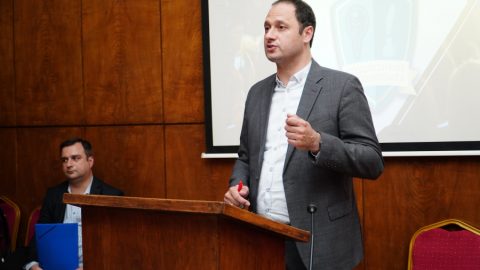 Витанов, Зарков и Владимиров разговаряха със студенти за бъдещето на левицата