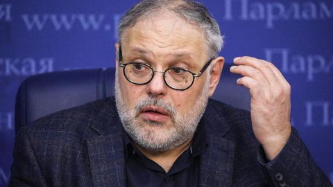 Михаил Хазин: Мишустин е герой