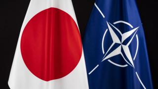 Япония, влизане, НАТО