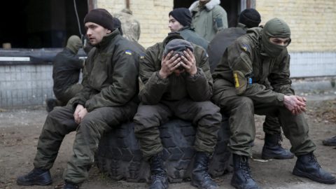 Разбра се за масови дезертьорства в редиците на Въоръжените сили на Украйна