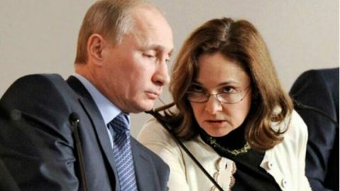 Същността на разногласията между паричните власти на Русия и настоящото ръководство на правителството