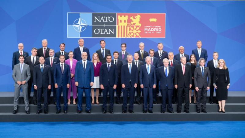 Нова глобална Студена война, НАТО, официална