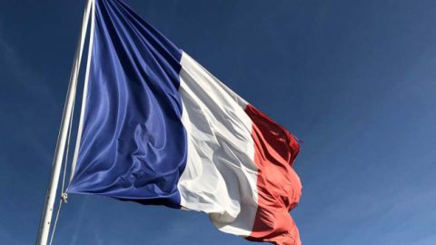 Le Monde: заради Украйна френската армия няма да има достатъчно артилерия и боеприпаси в случай на война