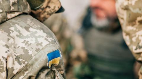 Командването на ВСУ рискува с прехвърлянето на националния батальон "Кракен" * от Харков в Северск