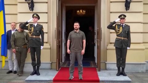 Няма да е лесно да се унищожи антиисторическият режим в Киев