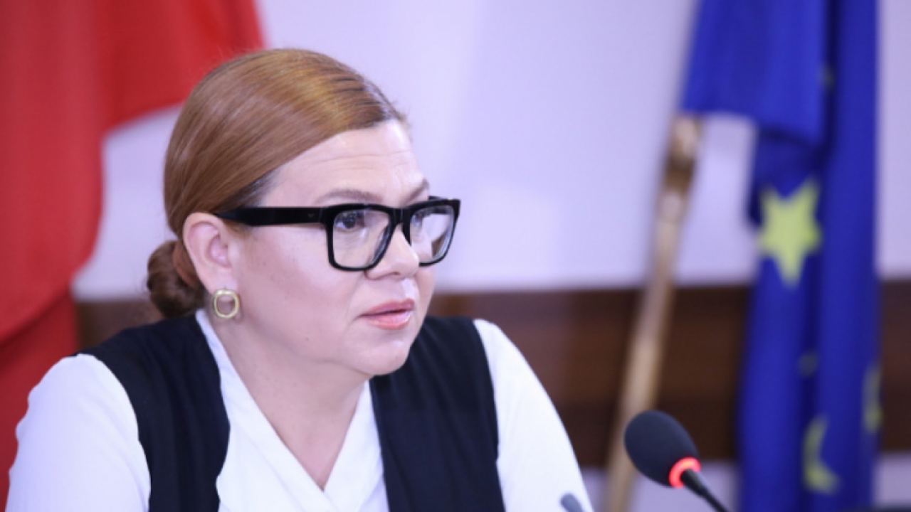 Соня Момчилова: Не бих искала СЕМ да оправдава прозвището "бухалка"