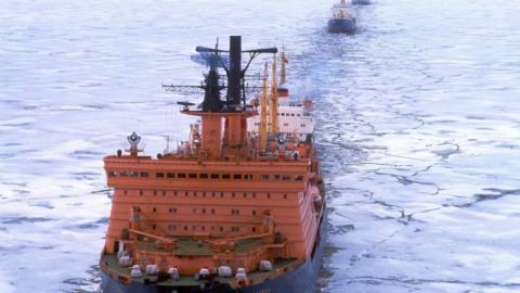 Русия ще допуска само по един чужд кораб да преминава по Северния морски път