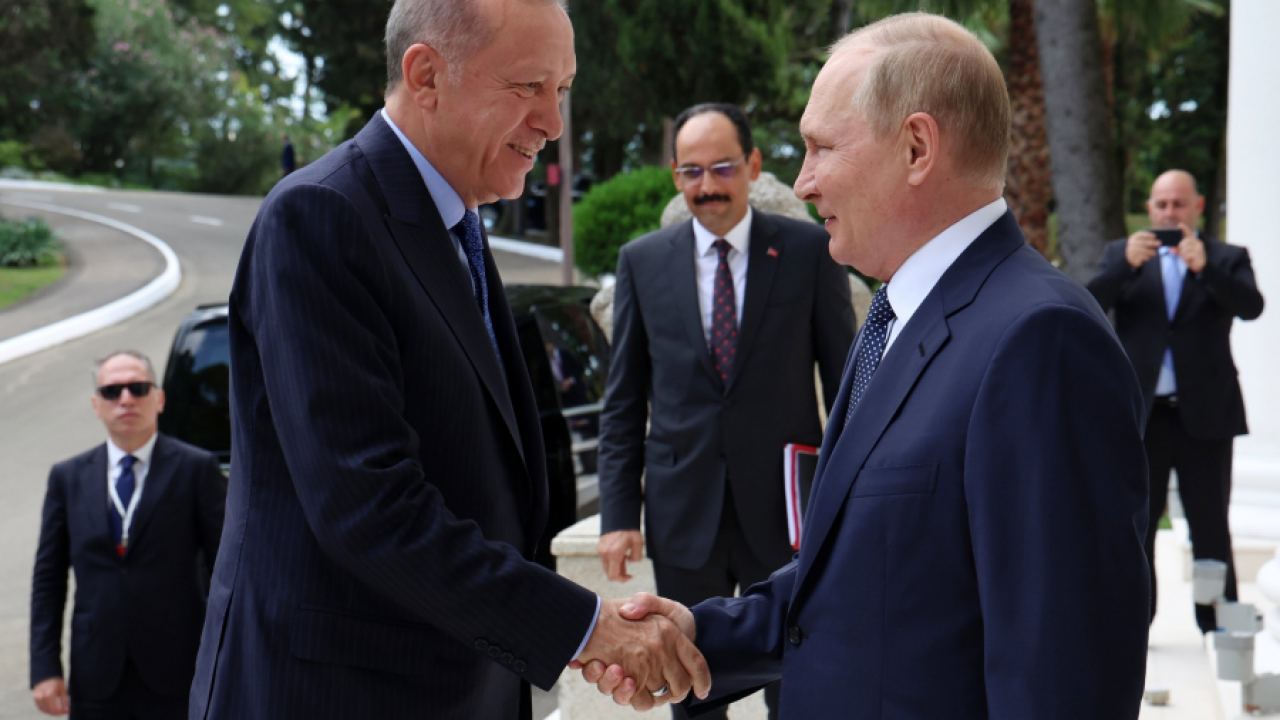 Путин и Ердоган се договориха да плащат доставките на газ от Русия в рубли